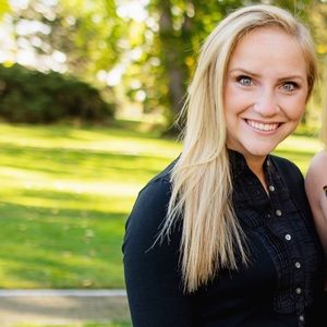 Meet your Posher, Abigail